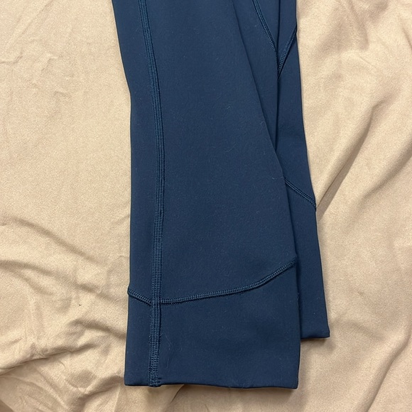 Lululemon Align Leggings - Picture 8 of 9